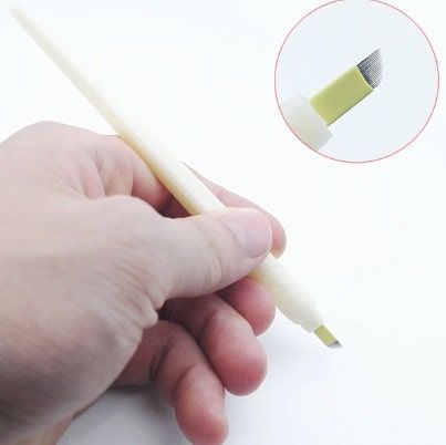 stylo pour le microblading